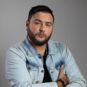 Assessor e empresário Eluan Carlos