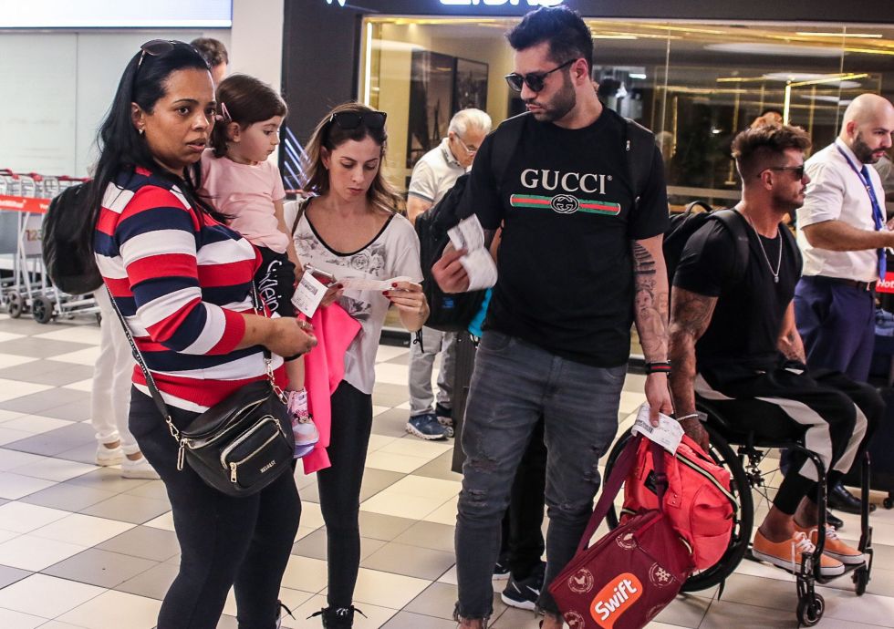 Guilherme Cherion, Fernando Fernandes, Bianca e amigos  - Foto: Thiago Duran / Divulgação