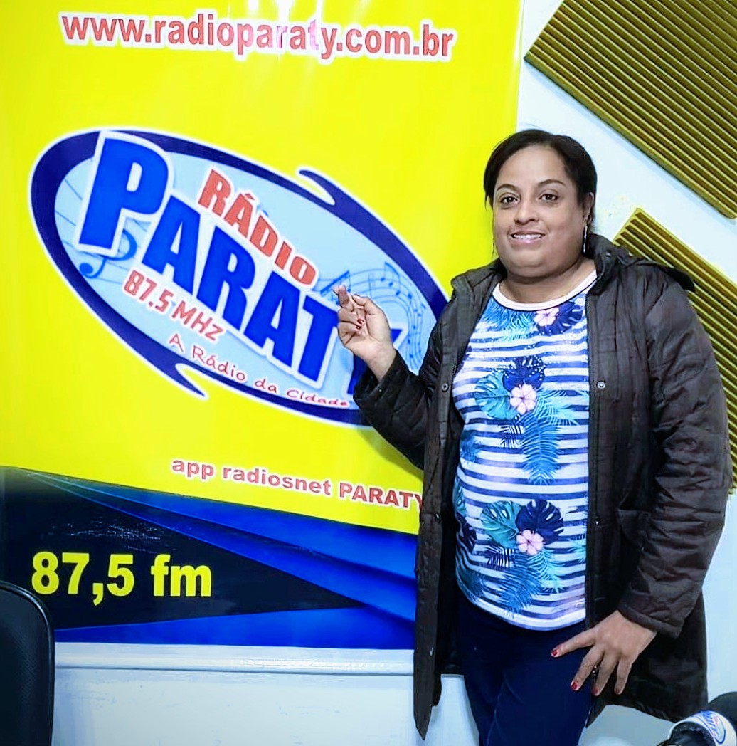 "Encontro Musical": O Novo Espetáculo Radiofônico de Sheila Justiniano na Paraty FM 87,5 MHz