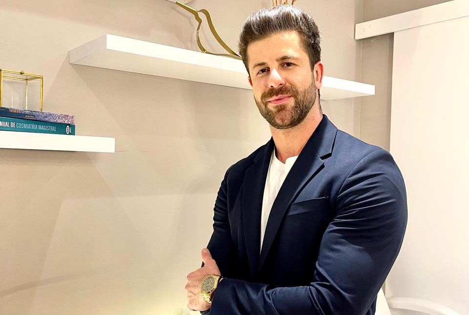 Dr. Lucas Minari Biaggioni é especialista em Medicina Integrativa, com pós-graduação em Medicina Funcional e formação internacional em LifeStyle Medicine pela Harvard Medical School.