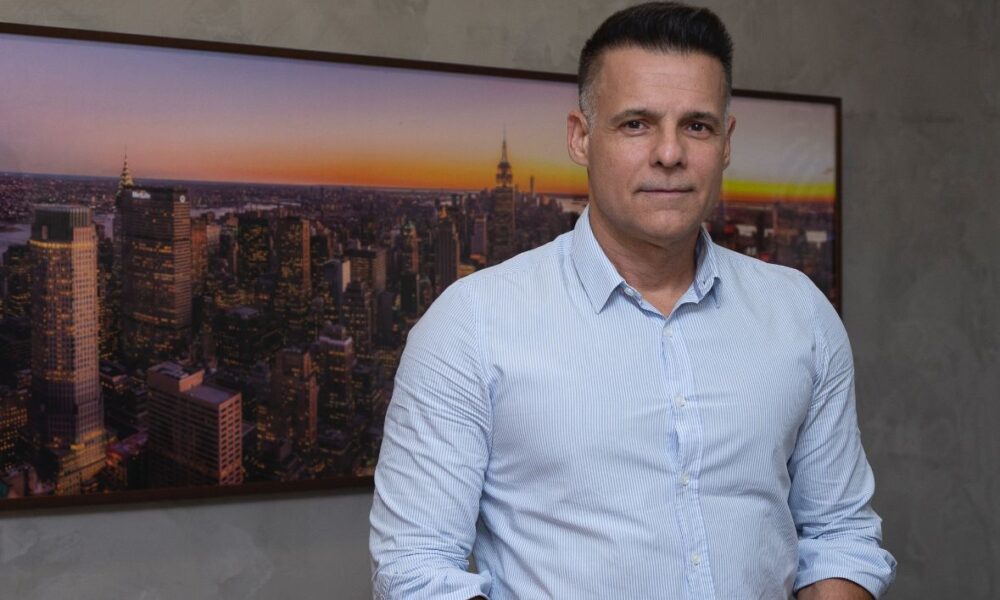 Crédito da foto: MANOEL LINS –Manoel Lins – Sócio da Auddas e tem mais de 25 anos de experiência em Planejamento Estratégico. É Administrador de empresas, com pós-graduação em Marketing, possui MBA em Gestão Empresarial, Formação em Estratégia e Finanças em Harvard, Mestrado em Estratégia