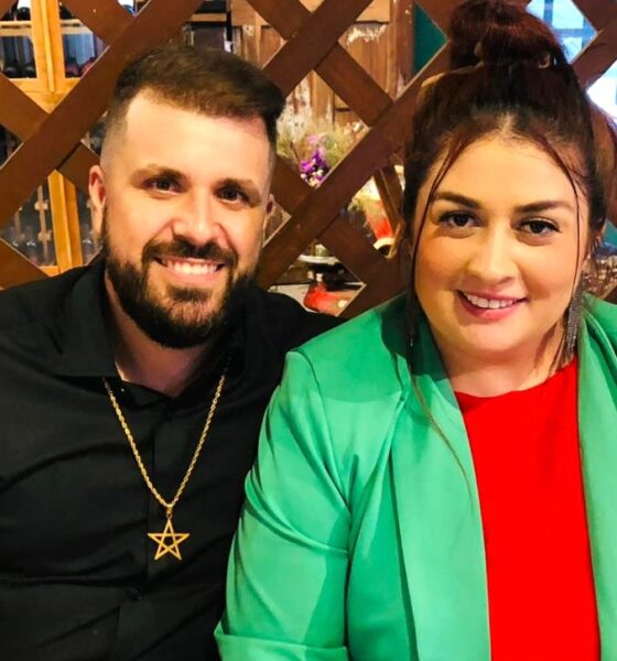 Pai Jheimes de Marabô e Mãe Fran da Cigana - Crédito da Foto: Acervo Pessoal