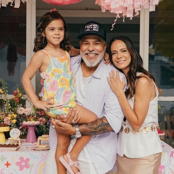 Maurício Mattar, a esposa Shay Dufau e a filha Ilha - Crédito da Foto: Acervo Pessoal