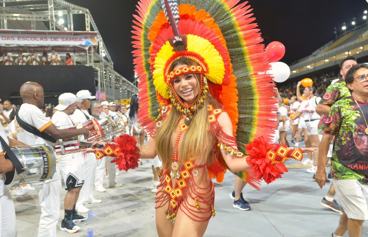 Lexa Madrinha de Bateria da Dragões da Real - Crédito da Foto: Felipe Araújo / Liga-SP