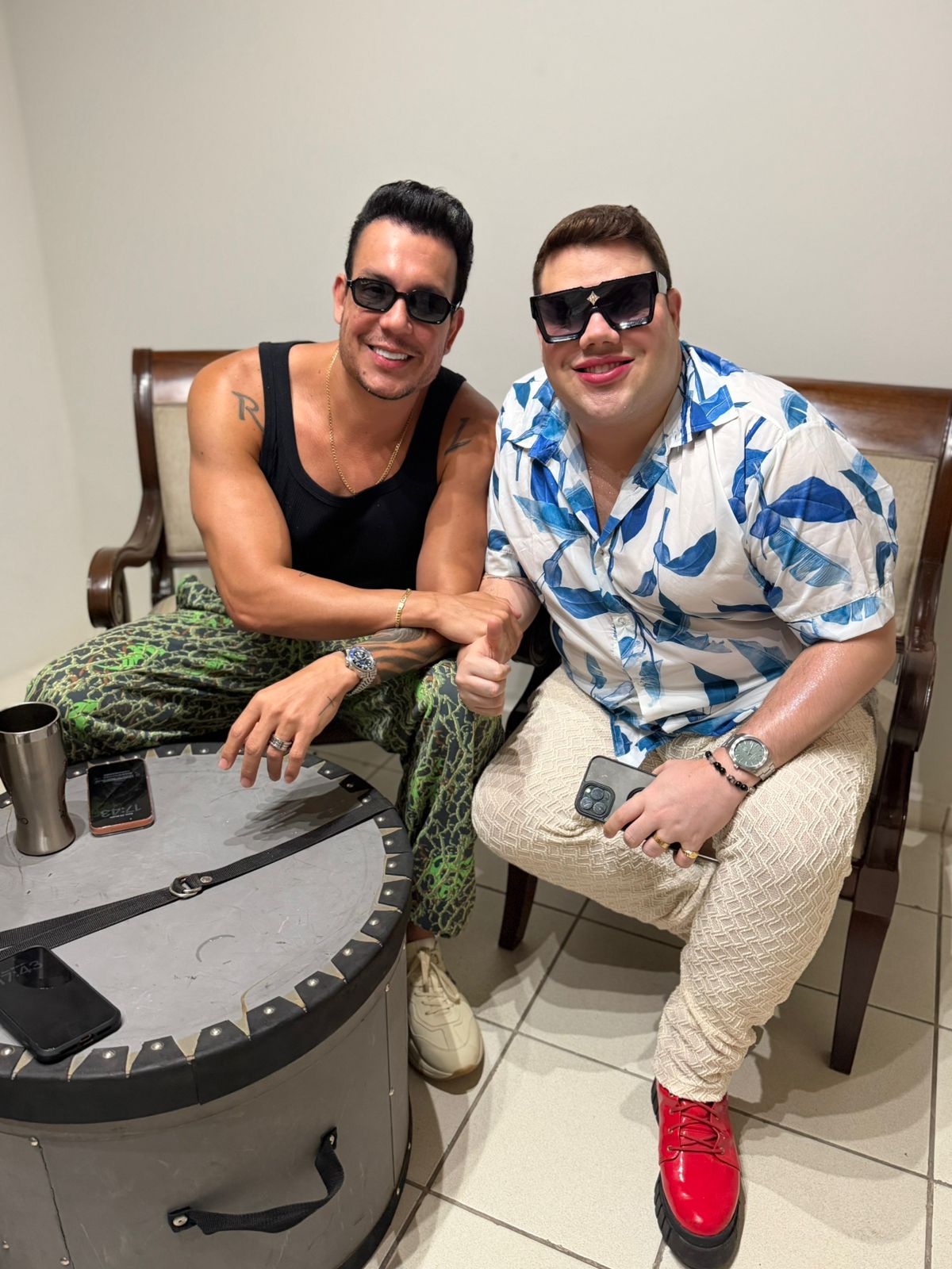 Erick Ricarte é destaque e se consagra como um dos grandes sucessos do Carnaval de Itabuna 2026 25 Erick e Rubynho- Crédito da Foto: Divulgação