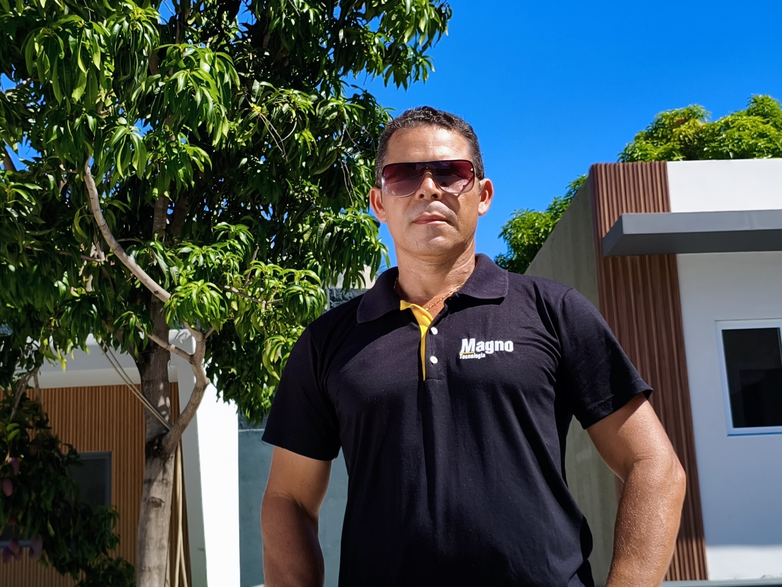 Tecnologia: Rondnélio Pinheiro Magno Lança Plataforma que Reproduz a Força dos Terremotoso