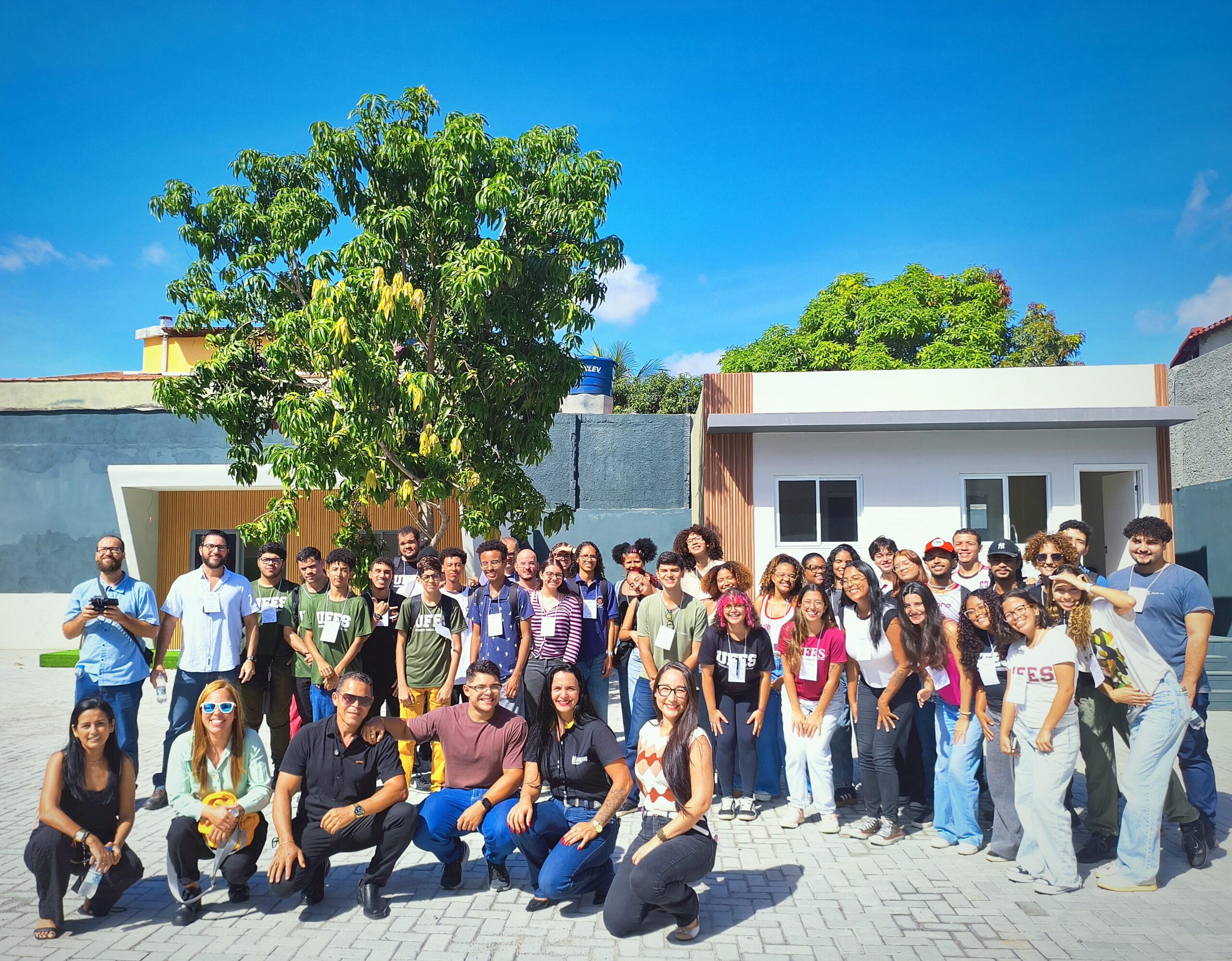 Rondnelio Pinheiro Proporciona Experiência Realista de Terremoto a Estudantes