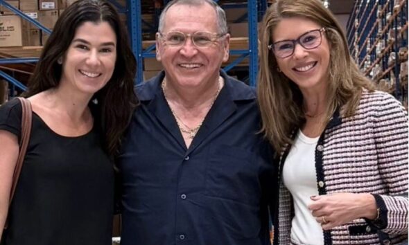 Renata Abravanel, Sidney Oliveira e Daniela Beyruti - Crédito da Foto: Divulgação