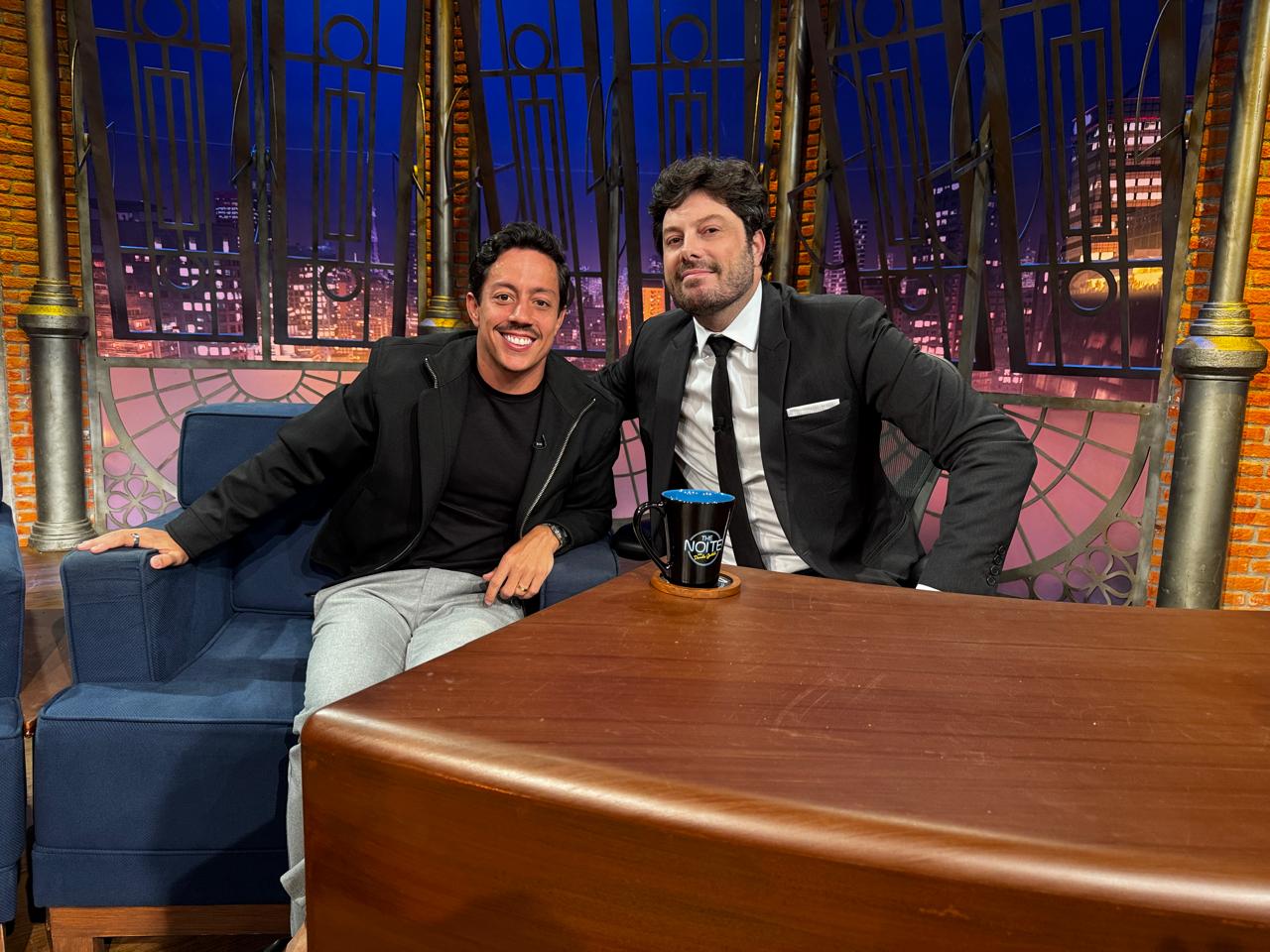 Humorista Renato Albani e Danilo Gentili - Crédito da Foto: Divulgação / SBT