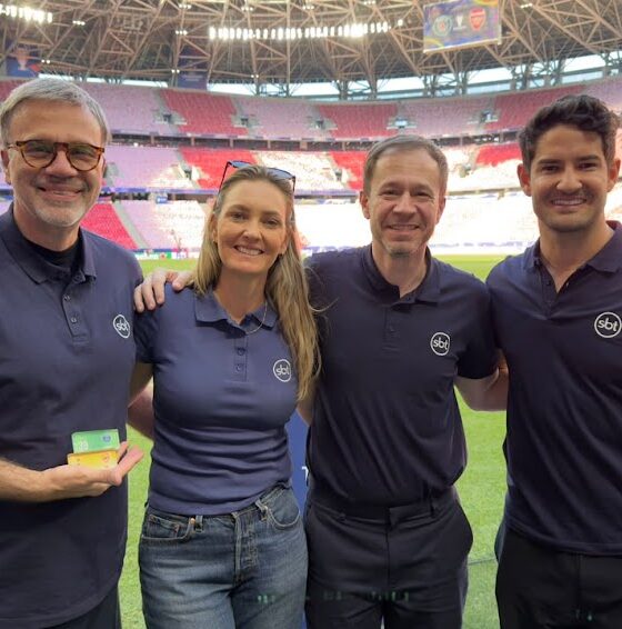 Mauro Beting, Nadine Basttos, Tiago Leifert e Alexandre Pato - Foto: Divulgação / SBT