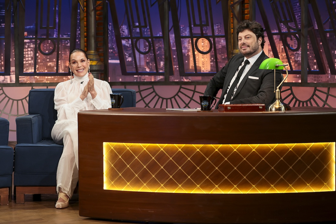 Carolina Ferraz no The Noite - Crédito da Foto: Divulgação / SBT