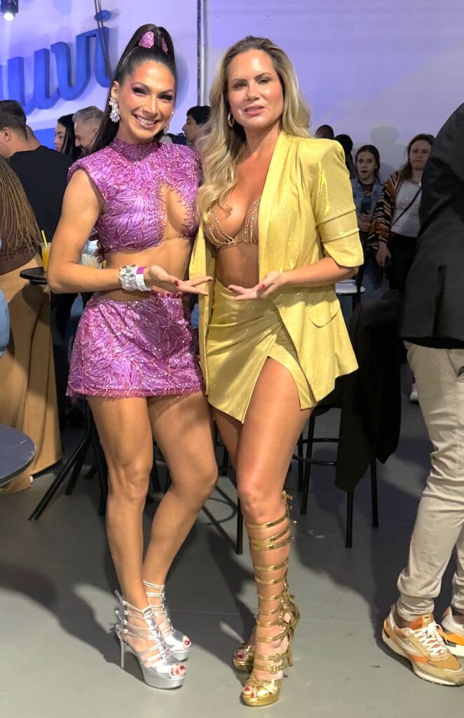 Aline Oliveira - Rainha Bateria Mocidade Alegre e Isis Camargo