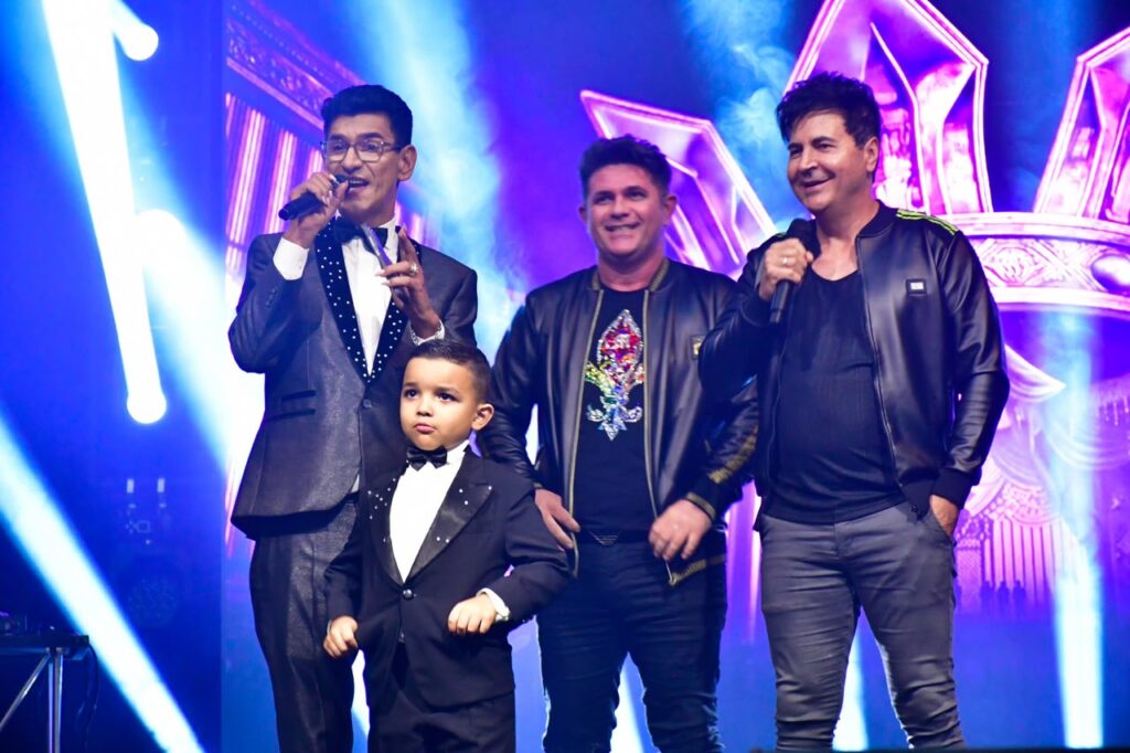 Bonde Sertanejo com João Miguel e o tio Val Couto - Crédito da Foto: Divulgação